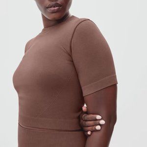 New Everlane Seamless Tee in Acorn M/L